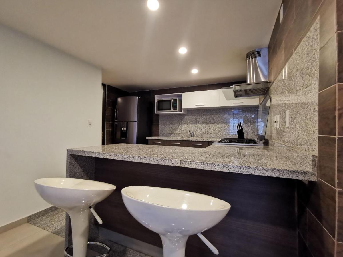 Centric Alure Apartments Мехико Экстерьер фото